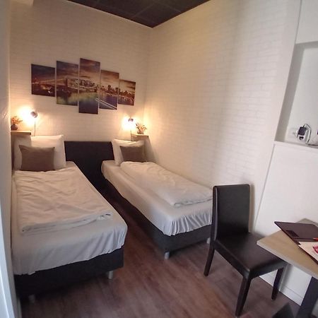 De Vier Linden Bed & Breakfast Vierlingsbeek ภายนอก รูปภาพ