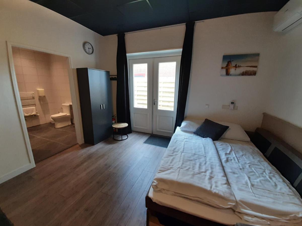 De Vier Linden Bed & Breakfast Vierlingsbeek ภายนอก รูปภาพ